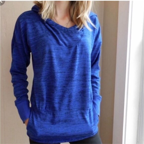 Athleta oversized gray pullover batwing hoodie size XS - Picture 8 of 8